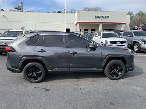 Used 2020 Toyota RAV4 XLE image 10
