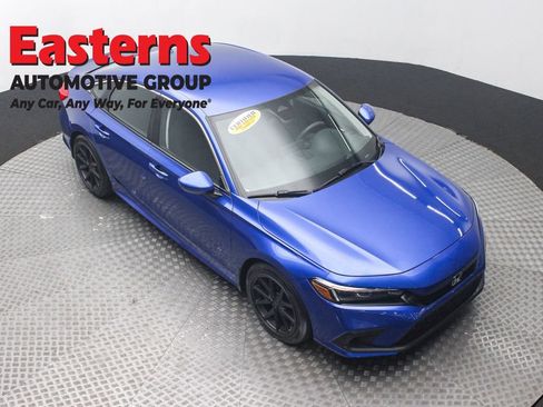 Used 2023 Honda Civic LX image 3