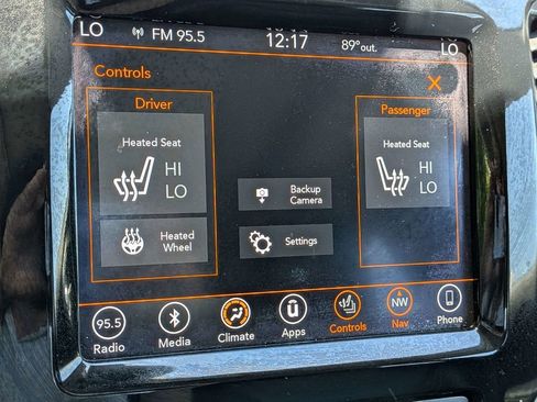 Used 2019 Jeep Cherokee Limited AWD/4WD image 26