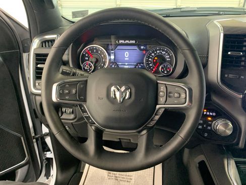 Used 2025 RAM 1500 Laramie w/ Sport Appearance Package AWD/4WD image 9
