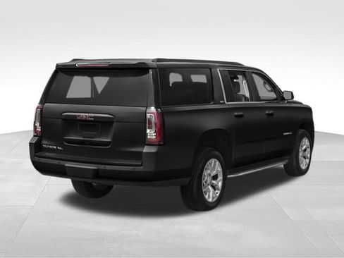 Used 2017 GMC Yukon XL SLT w/ Premium Edition RWD image 5