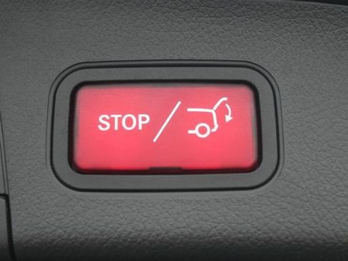 Certified 2025 Mercedes-Benz GLA 250 image 16