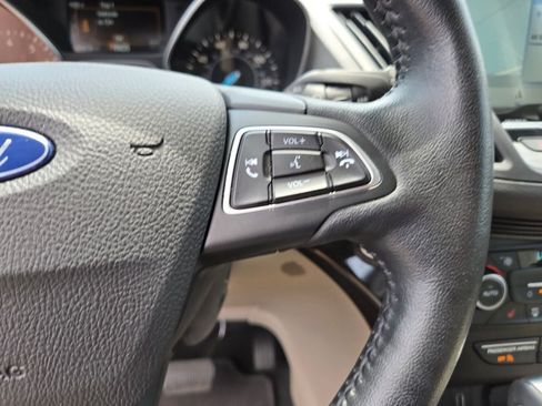 Used 2019 Ford Escape Titanium AWD/4WD image 33