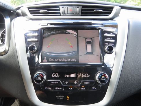 Used 2020 Nissan Murano SL w/ Moonroof Package image 26