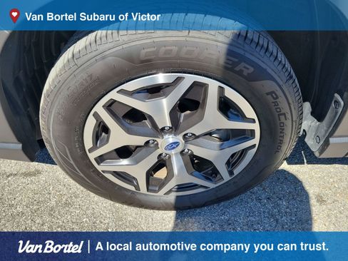 Certified 2023 Subaru Forester Premium AWD/4WD image 9