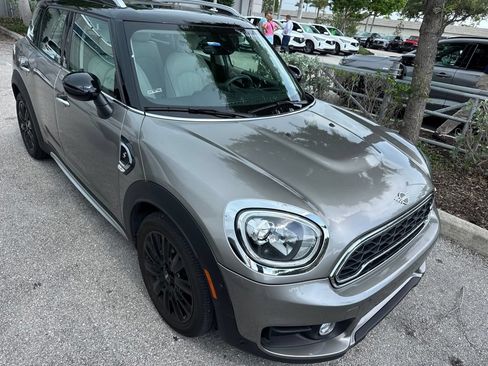 Used 2019 MINI Cooper Countryman S w/ Driver Assistance Package FWD image 2