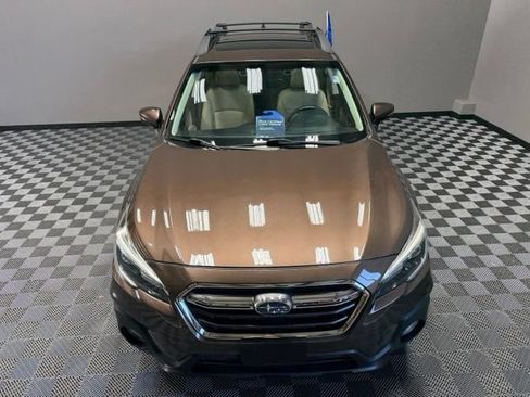 Used 2019 Subaru Outback 3.6R Limited AWD/4WD image 5