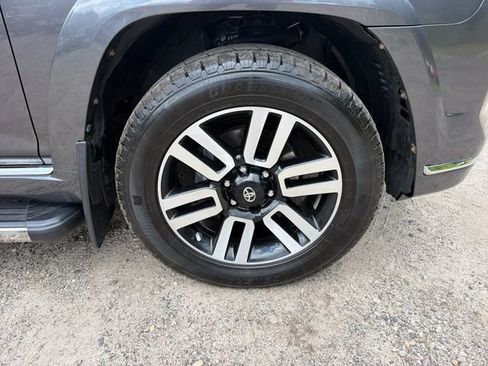 Used 2018 Toyota 4Runner Limited AWD/4WD image 29
