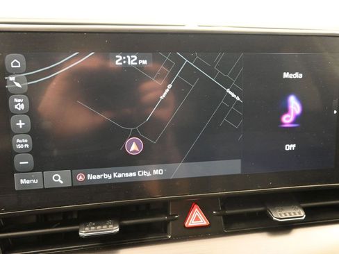 Certified 2024 Kia Sportage EX image 17