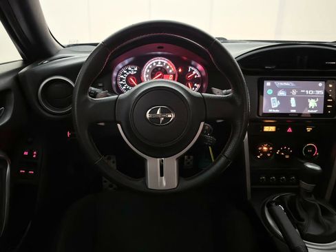 Used 2015 Scion FR-S RWD image 28