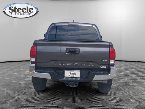 Used 2019 Toyota Tacoma TRD Off-Road image 4