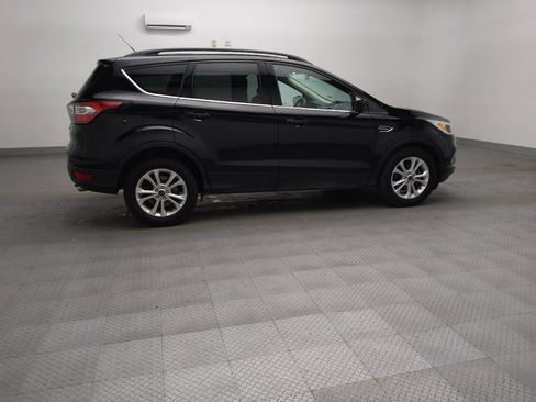 Used 2018 Ford Escape SE FWD image 10