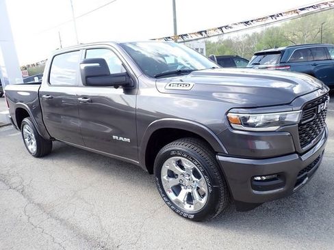 New 2026 RAM 1500 4x4 Crew Cab image 10