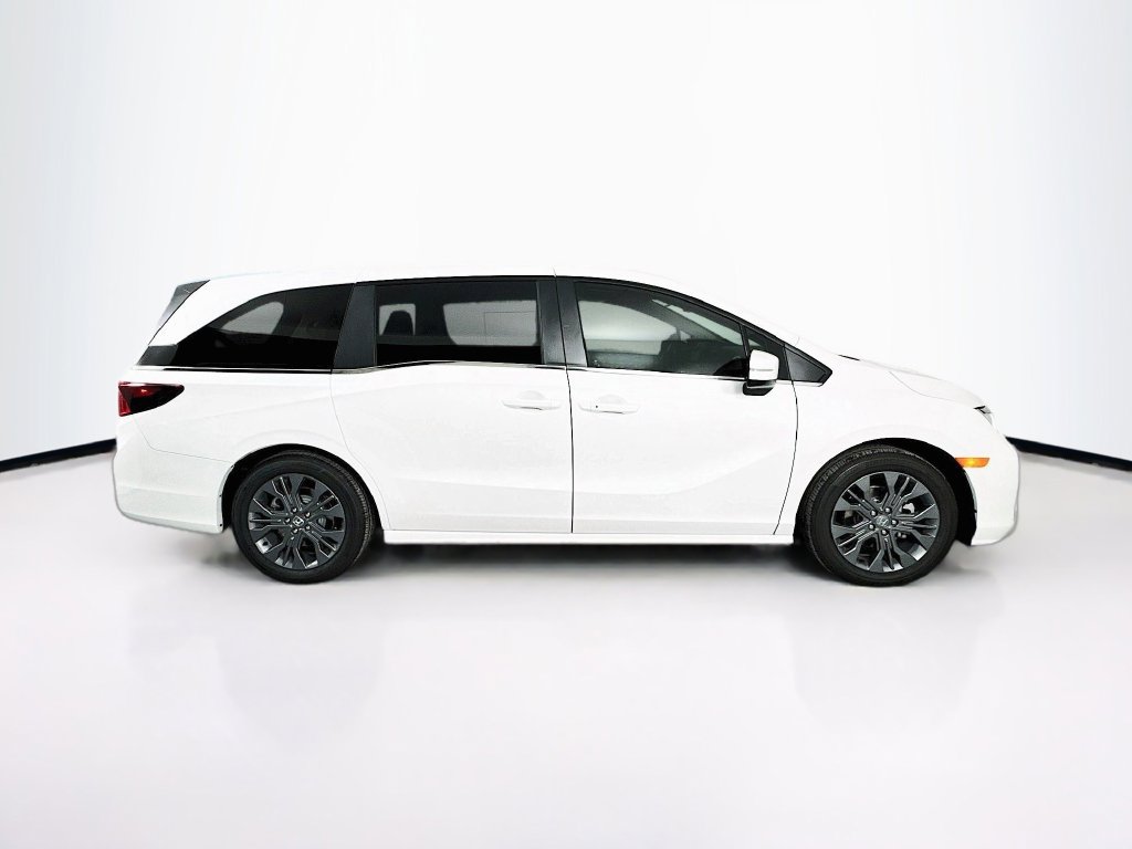 Used 2026 Honda Odyssey Touring image 9