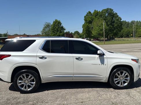 Used 2020 Chevrolet Traverse High Country image 6
