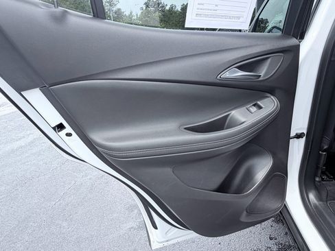Used 2025 Buick Encore GX Preferred FWD image 26