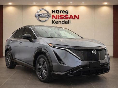 Used 2023 Nissan Ariya FWD image 3
