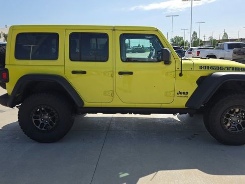 Used 2022 Jeep Wrangler Unlimited Sport AWD/4WD image 6