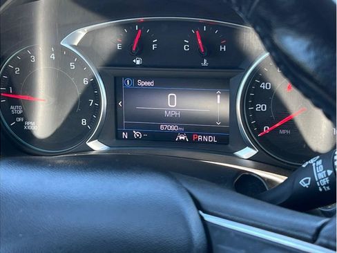 Used 2019 Chevrolet Equinox LT FWD image 11