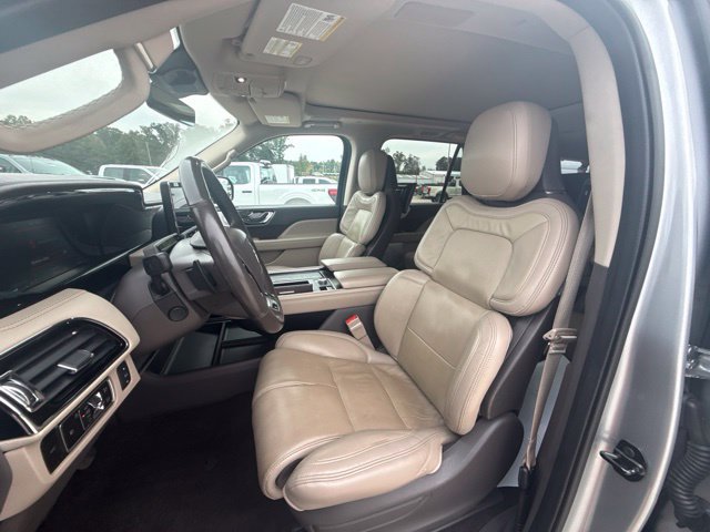 Used 2023 Lincoln Navigator L Reserve AWD/4WD image 27