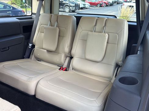 Used 2018 Ford Flex SEL w/ Equipment Group 202A AWD/4WD image 11