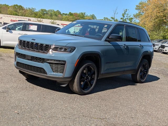 New 2026 Jeep Grand Cherokee Limited w/ Limited Altitude Package AWD/4WD image 7