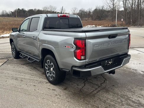 Used 2024 Chevrolet Colorado LT w/ LT Convenience Package III image 3