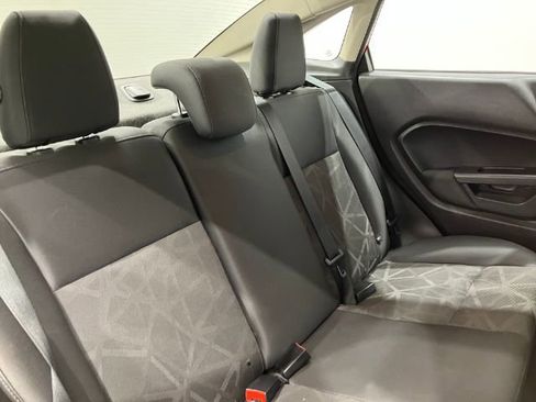 Used 2013 Ford Fiesta SE FWD image 35
