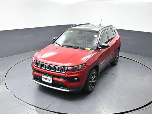 Used 2025 Jeep Compass Limited AWD/4WD image 45