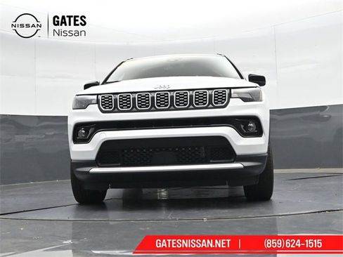 Used 2024 Jeep Compass Limited image 36