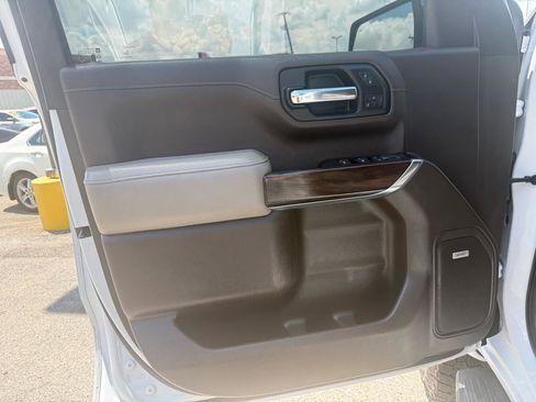 Used 2019 GMC Sierra 1500 SLT w/ SLT Premium Plus Package AWD/4WD image 14