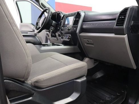 Used 2019 Ford F250 XLT w/ XLT Premium Package AWD/4WD image 52