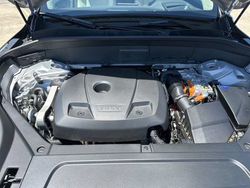 Certified 2025 Volvo XC90 T8 Ultra AWD/4WD image 35