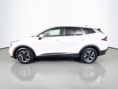 Used 2024 Kia Sportage LX FWD image 6