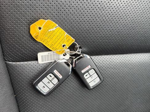 Used 2023 Honda Passport EX-L image 30