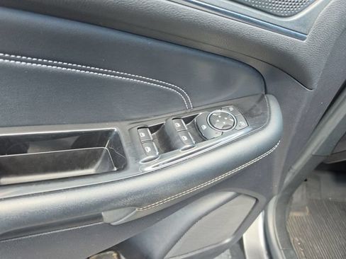 Used 2020 Ford Edge Titanium w/ Equipment Group 301A FWD image 19