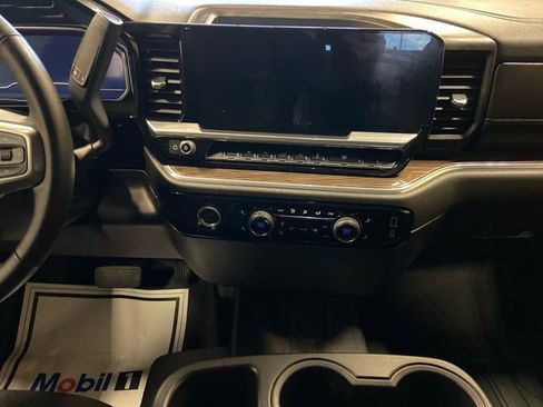 Used 2024 Chevrolet Silverado 1500 LT image 12