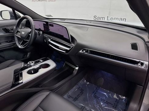 Used 2024 Cadillac Lyriq Tech image 32