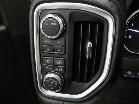Used 2023 GMC Sierra 3500 Denali w/ Denali Ultimate Package AWD/4WD image 26