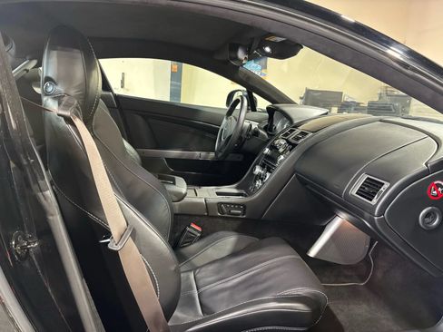 Used 2010 Aston Martin V8 Vantage Coupe RWD image 13