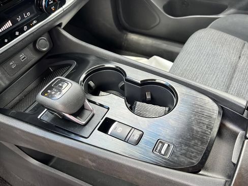 Used 2023 Nissan Rogue SV FWD image 25