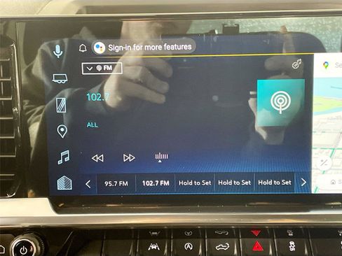 Used 2025 Chevrolet Silverado 1500 LT image 14