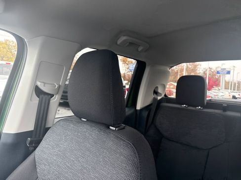 Used 2025 Ford Maverick XL image 35