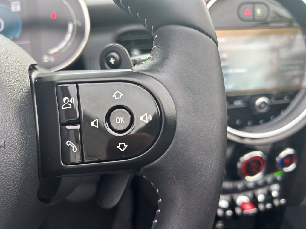 Used 2024 MINI Cooper S w/ Seaside Edition FWD image 29