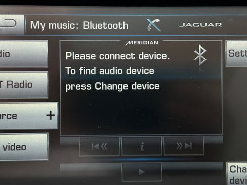 Used 2016 Jaguar F-TYPE Convertible image 26