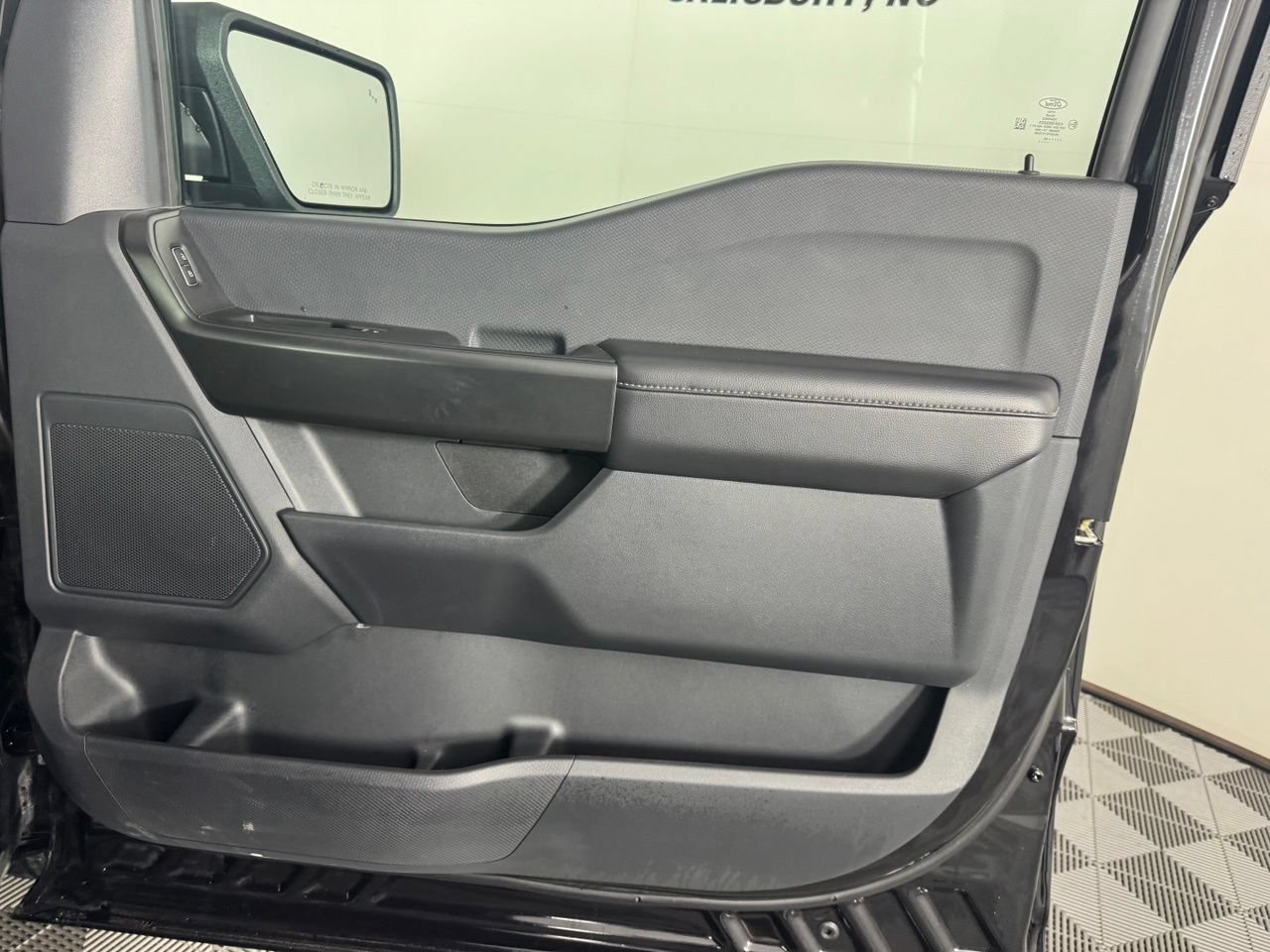Used 2025 Ford F150 STX w/ Equipment Group 200A AWD/4WD image 26