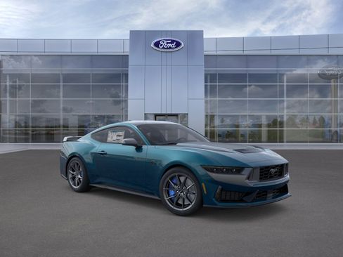 New 2026 Ford Mustang Dark Horse image 7