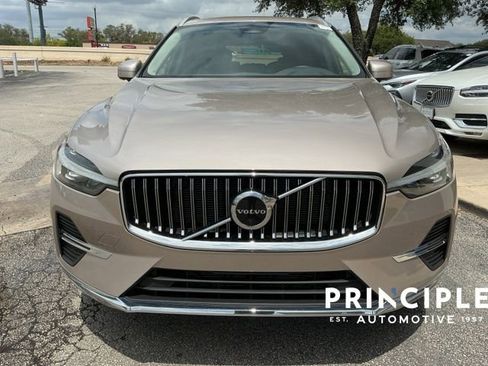 Certified 2023 Volvo XC60 B5 Plus w/ Protection Package Premier FWD image 3
