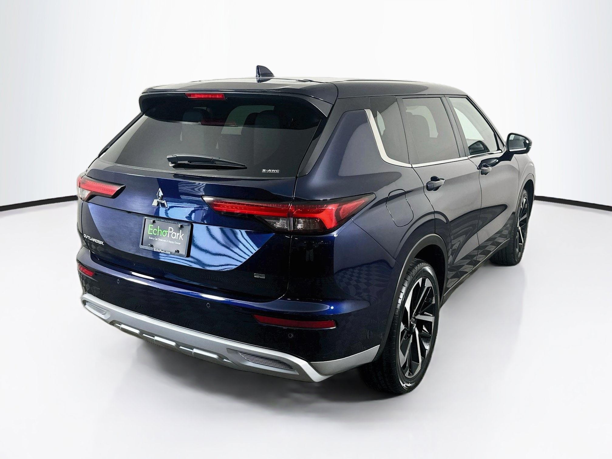 Used 2024 Mitsubishi Outlander SE AWD/4WD image 9