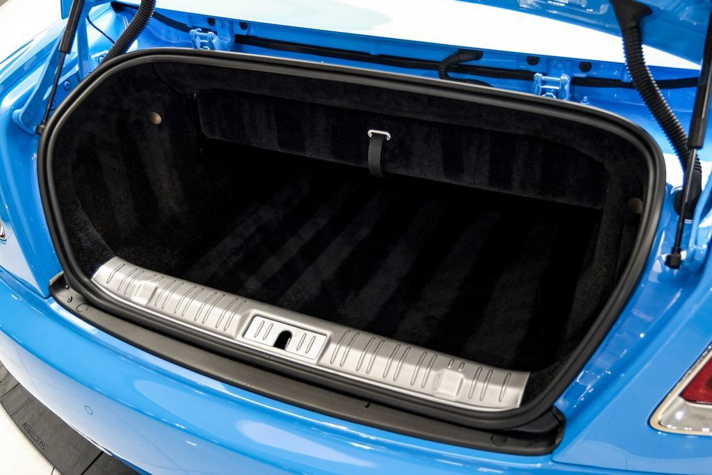 Used 2021 Rolls-Royce Dawn RWD image 57